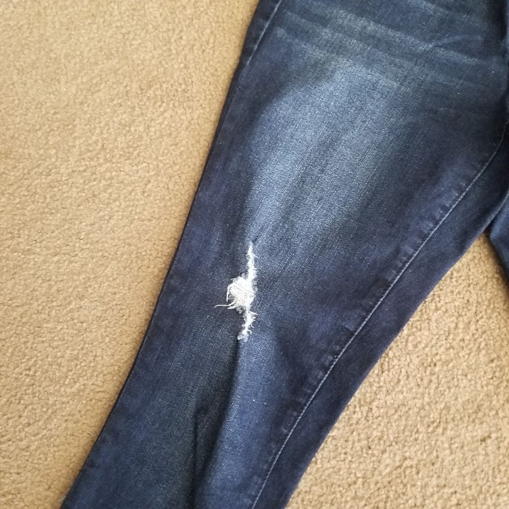 1822 Denim Skinny Distressed Jean's, Size 28 - Picture 6 of 7